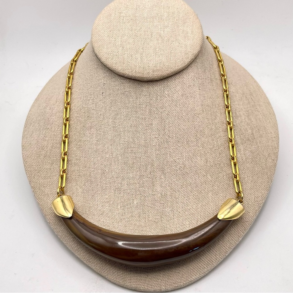 Vintage Signed Celebrity NY Brown Lucite Horn Bib Necklace Gold Tone Accents - Picture 2 of 14